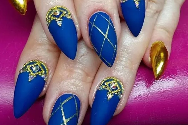 Beautiful Navy Blue and Gold Nail Designs
