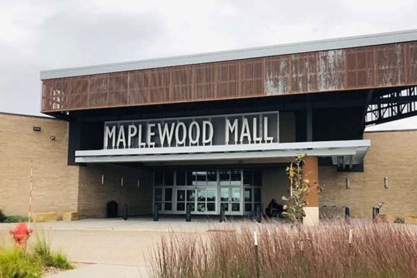 Maplewood Mall Suicide: FYE Store Owner Commits Suicide by Hanging