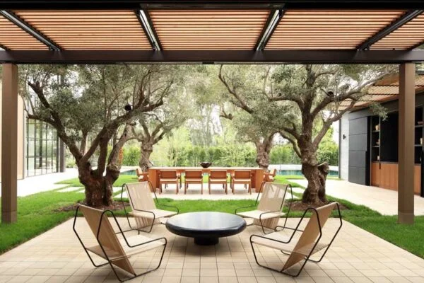Outdoor Curtains 101: Everything You Need to Know for a Stunning Patio