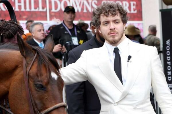 Jack Harlow’s White Suit: A Fashion Statement Redefining Style and Sophistication