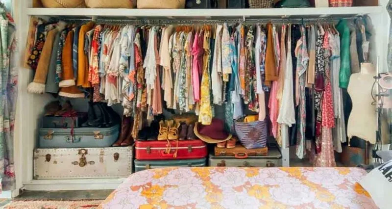 Seasonal Wardrobe Care: Expert Tips for Transitioning and Storing Clothes