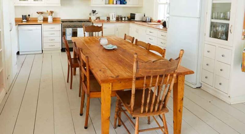 From Ordinary to Extraordinary: Transform Your Dining Space with Creative Furniture Mixing