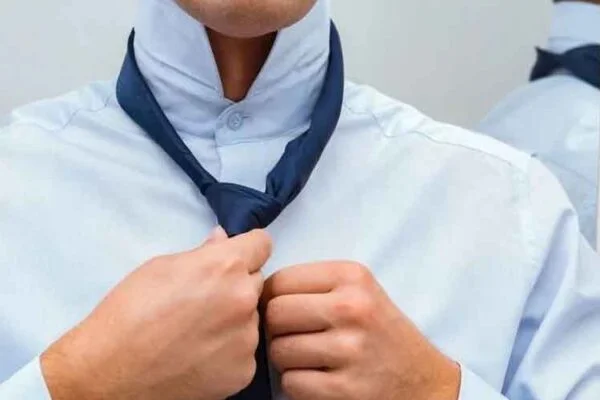 How To Knot Your Tie Perfectly with a Cutaway Collar Shirt