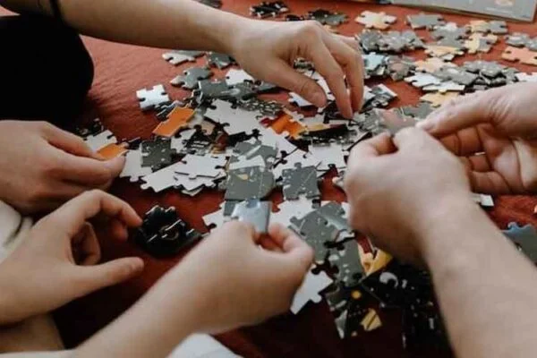 The Ultimate Guide to Puzzles: History, Benefits, and Popular Types