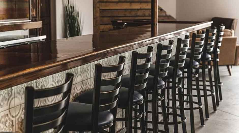 wooden-bar-table-with-bar-chairs-caf