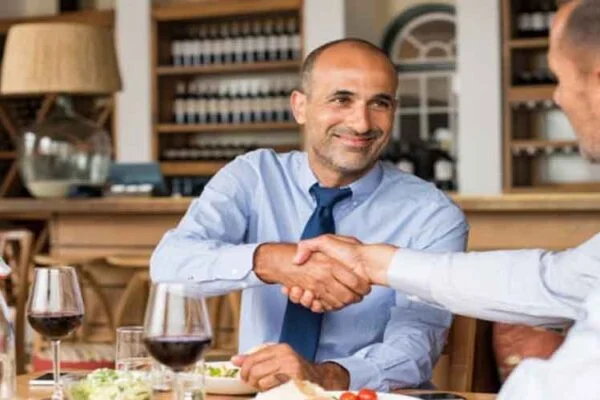 Tips on Choosing Ideal Restaurant for Corporate Meeting