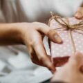 Wrapping-Tips-&-Techniques-To-Make-Your-Gifts-Stand-Out