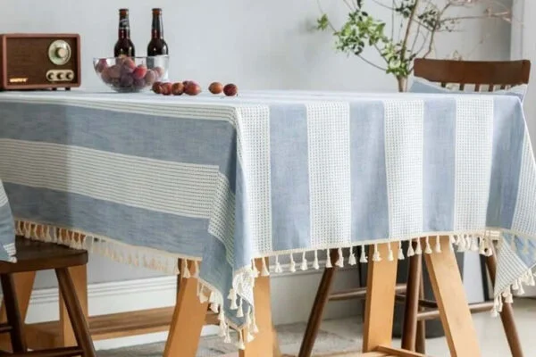 Exploring Different Types of Tablecloths