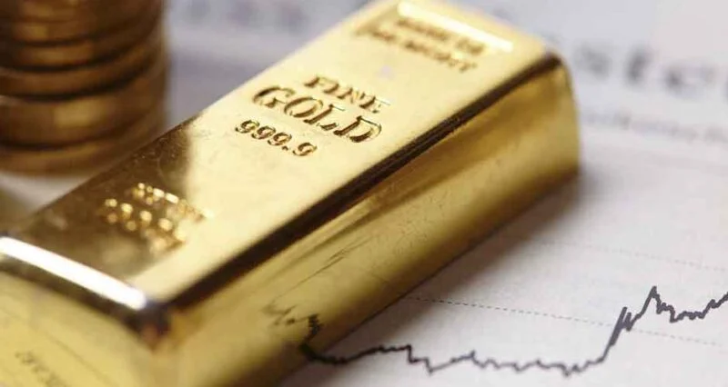 Pros and Cons of Investing in Gold IRA vs Physical Gold