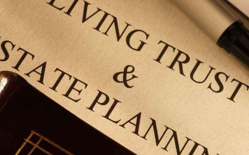 What are the Differences Between a PourOver Will and a Simple Will