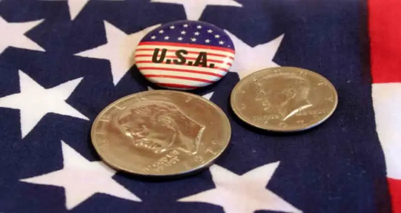 Are Military Challenge Coins Given to Civilians?