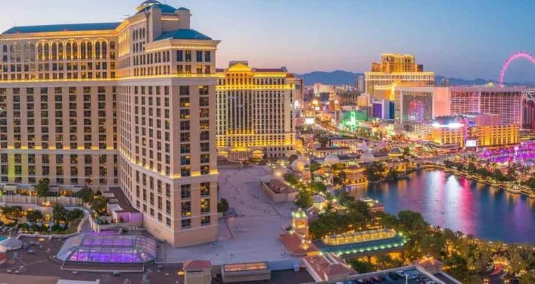 Top 5 Hotels in Las Vegas - BlueSmartMia