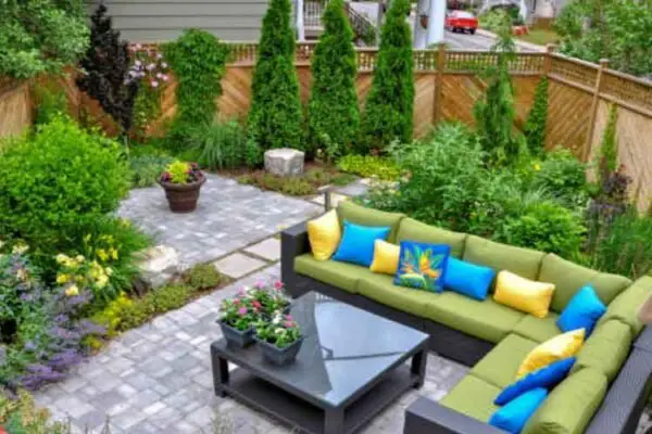 Incorporating Unique Outdoor Patio Furniture Into Your Space in Livonia