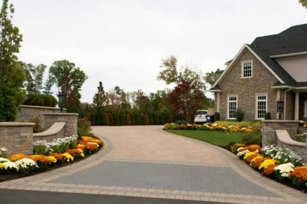 How To Create A Breathtaking Driveway