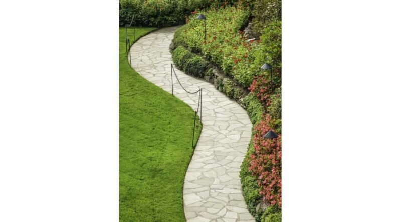 Different Types of Landscape Edging: Which One is Best for Your Home?