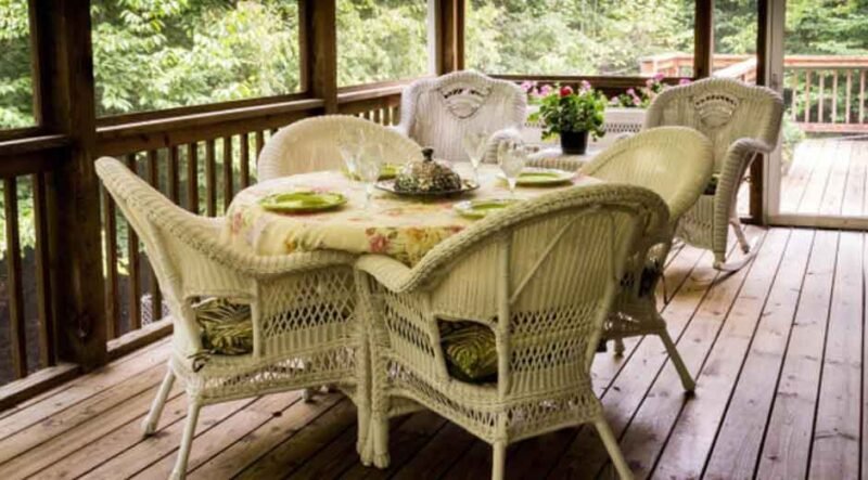 Choosing the Right Outdoor Decking Type for Your Home