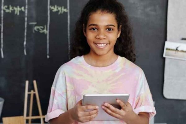 Integrating Montessori Principles with Smart Parenting Technologies