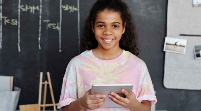 Integrating Montessori Principles with Smart Parenting Technologies