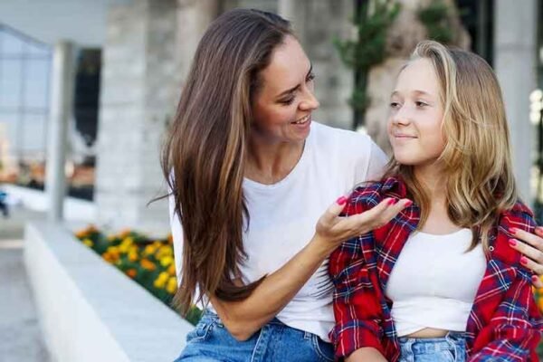 Maintaining Independence in a Teen Relationship