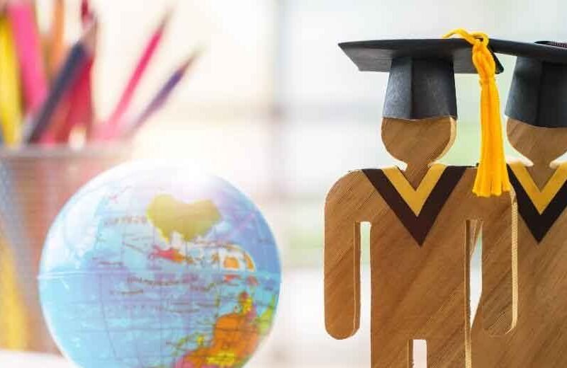 Why International Education is the Best in the World - BlueSmartMia