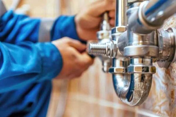 Explore The Step-By-Step Way Plumbers in Bountiful Fix Emergencies