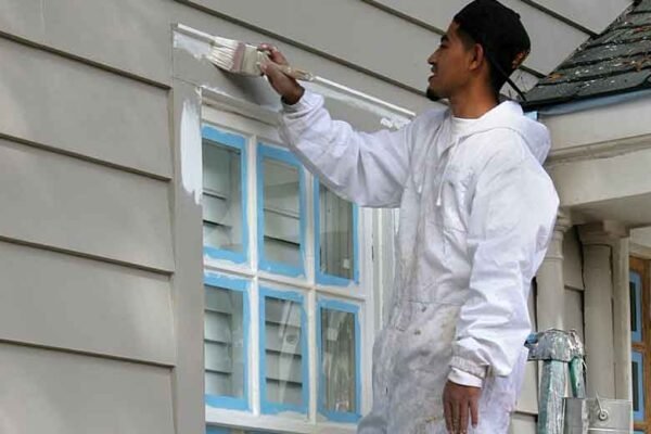 How Painting Companies Ensure Long-Lasting Exterior Finishes
