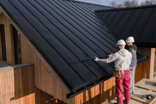 How Roofers Estimate Costs: What Homeowners Should Know