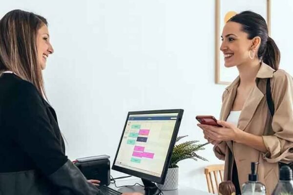 What to Expect During Your First Visit to an Aesthetic Clinic