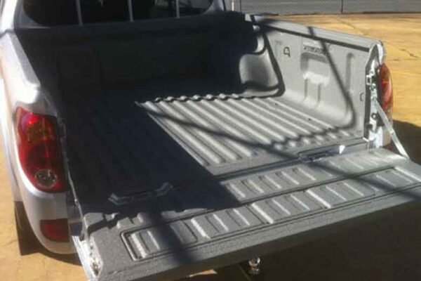 Benefits of Using a Bed Liner Spray Kit for Vehicle Protection