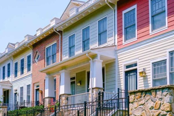 Is Townhome Living Right for You? Pros and Cons