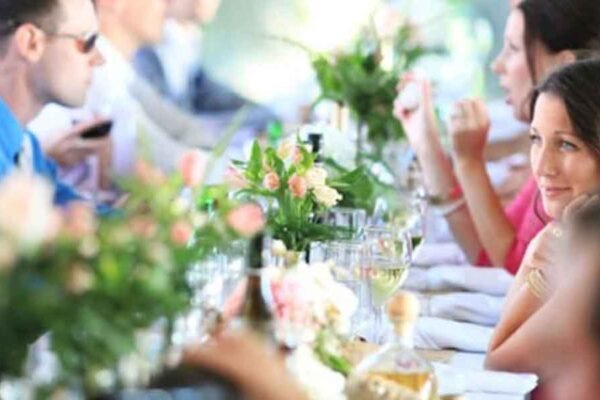 The Ultimate Guide to Planning Your Engagement Party