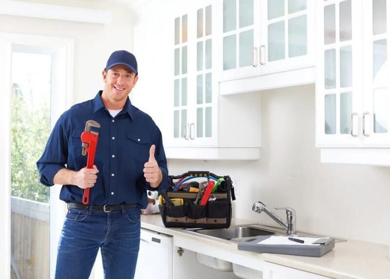 Choosing the Right Plumbers Townsville for Your Home or Business