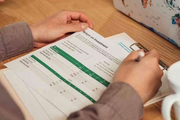 7 Top Benefits Of Working With A Financial Advisor