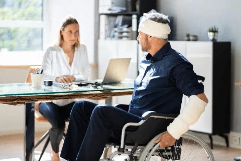 How Chicago’s Personal Injury Laws Shape Residents’ Everyday Lives