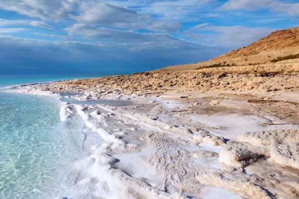 Why a Dead Sea Spa Experience Should Be on Every Wellness Traveller’s Bucket List?