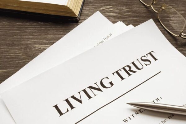 Is a Living Trust Worth It? Evaluating the Pros and Cons for Your Family