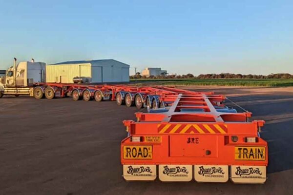 Skeleton Trailers: Why They’re Popular in Container Transport