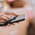 What to Know Before You Sell Old Mobile Phones for Cash